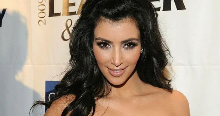 Kim Kardashian: Selfie öldü!