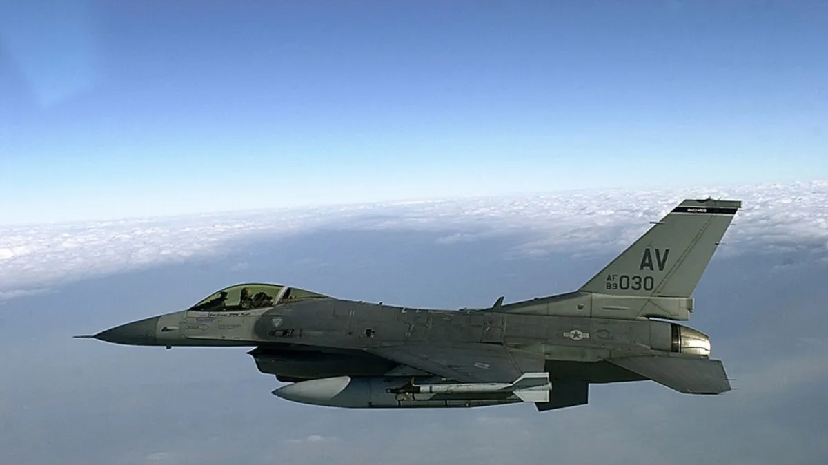 ABD F-16 için kararını verdi: Filipinler ile el sıkıştılar
