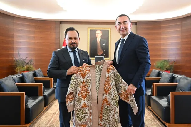 turk-dunyasinin-ortak-hafizasina-yolculuk-gonul-baglarimizi-guclendiriyoruz-1784619018133.jpg