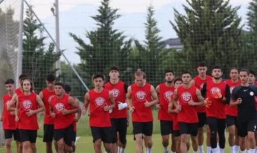 Antalyaspor yeni sezonun ilk mesaisini gençlerle yaptı #antalya