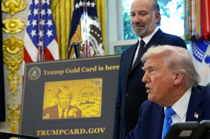Trump’tan radikal karar: Şirketler H1-B vizesi için servet ödeyecek