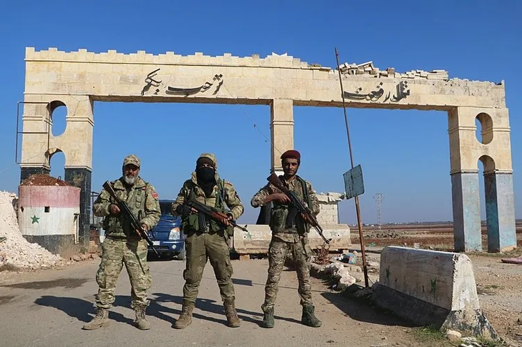 Suriye’de çatışmalar şiddetlendi: Esad rejiminin kalesi düşüyor! PKK terör örgütünden yeni saldırı