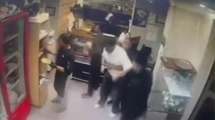 İstanbul Fatih’te korku dolu dakikalar: Heimlich manevrasıyla hayat kurtardı!