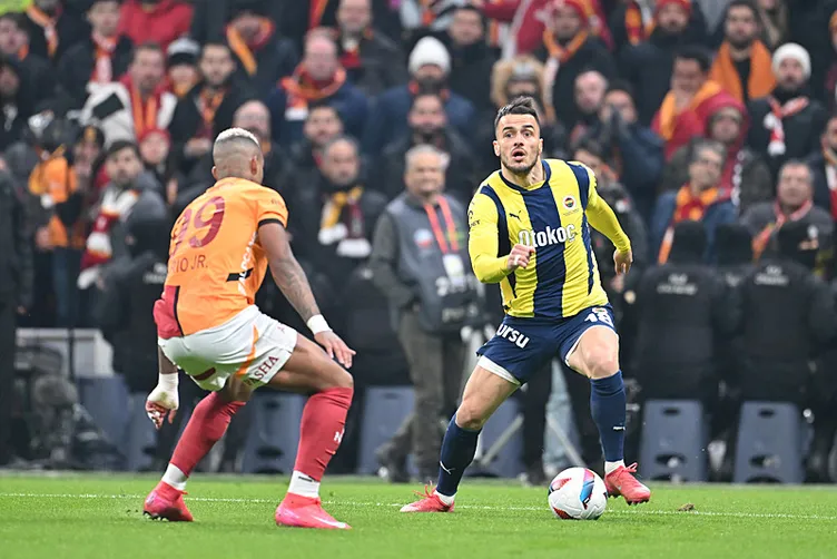 Son dakika haberi: Galatasaray-Fenerbahçe derbisinde olay! Osimhen’den Mert Hakan’a sus işareti...
