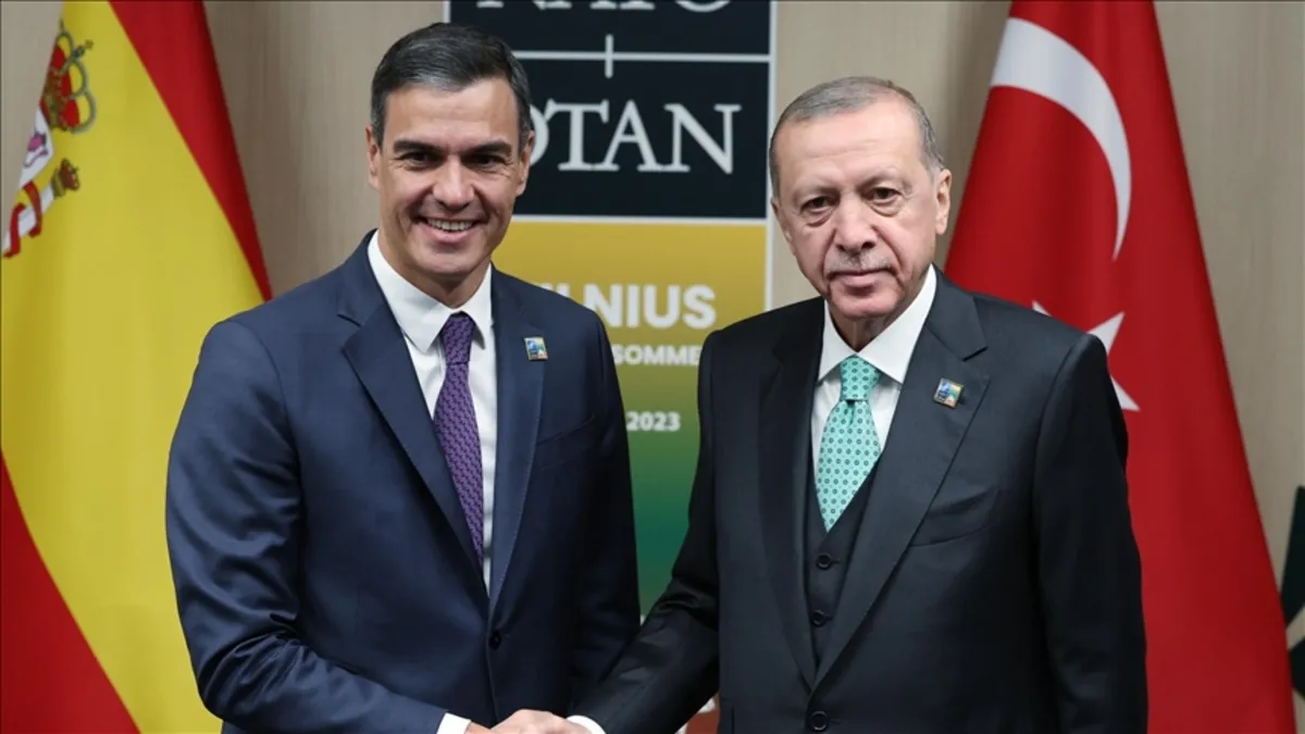 Başkan Erdoğan İspanya Başbakanı Pedro Sanchez ile görüştü Başkan Erdoğan İspanya Başbakanı Pedro Sanchez ile görüştü