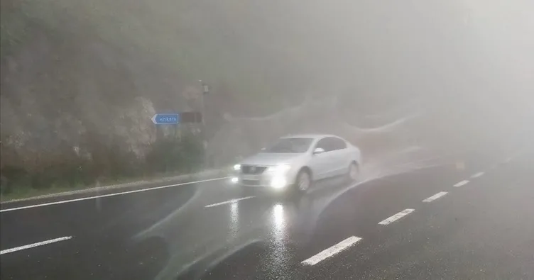 Bolu Dağı’nda sağanak ve yoğun sis: Görüş mesafesi 20 metreye kadar düştü