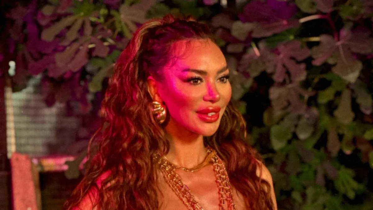 Oryantel Didem Kınalı sevenlerinden dua istedi!