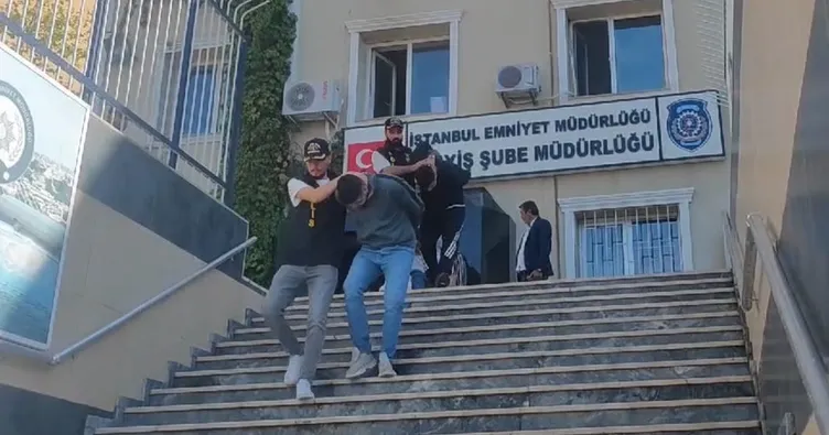 Kepenk kırıp kuyumcu soyanlar yakalandı
