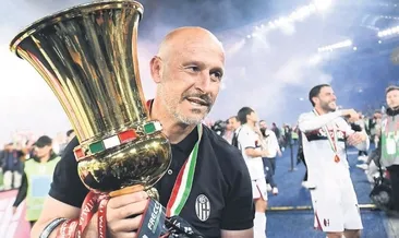 İtaliano önde Palladino yedek