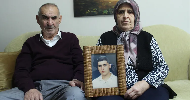 İzmir’de 22 yıllık gizemli olay: Evinin önünden arabaya bindirildi sır oldu!