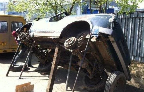 1000 liraya aldığı otomobili öyle bir hale getirdi ki