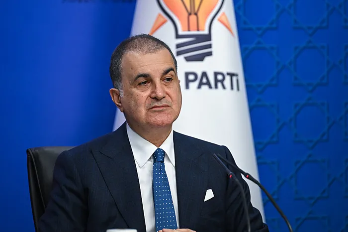 son-dakika-ak-parti-sozcusu-omer-celikten-ozgur-ozelin-tehditlerine-sert-tepki-bu-karanlik-zihniyete-gecit-ver-1761054009640.jpg Son dakika | AK Parti Sözcüsü Ömer Çelik'ten Özgür Özel'in tehditlerine sert tepki: Bu “karanlık” zihniyete geçit vermeyeceğiz