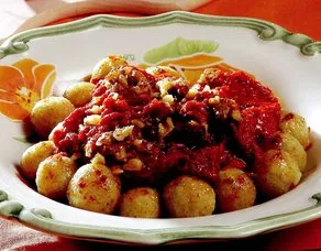 Ajvarlı Bulgur Köftesi