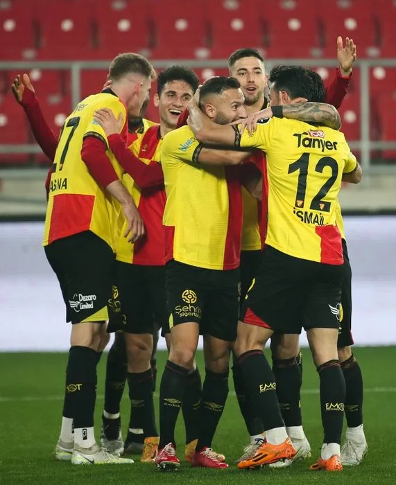 Son dakika haberleri: Türk futbol tarihine damga vuracak! Göztepe’nin ardından bir Süper Lig ekibi daha satılıyor: Almanlar talip oldu…