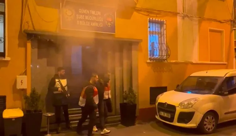 Yok böyle hırsızlık! Her işyeri için ayrı bir kıyafet! Kadının emanet ettiği montu bile...