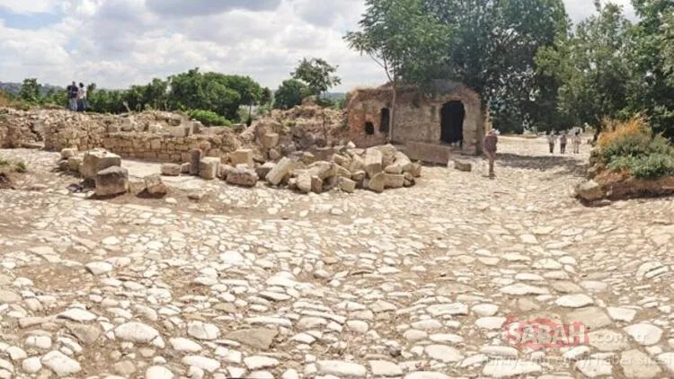 İstanbul’daki ilk Afrikalının kafatası Bathonea kazılarında bulundu