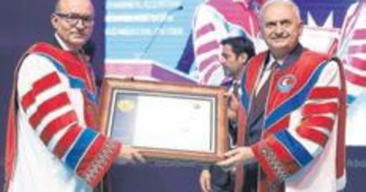 Binali Yıldırım’a fahri doktora