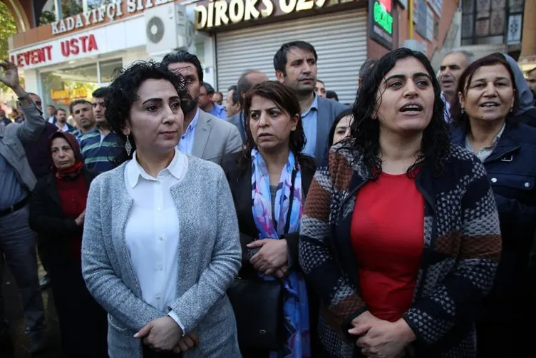 Polis dağılmayan HDP’lilere müdahale etti