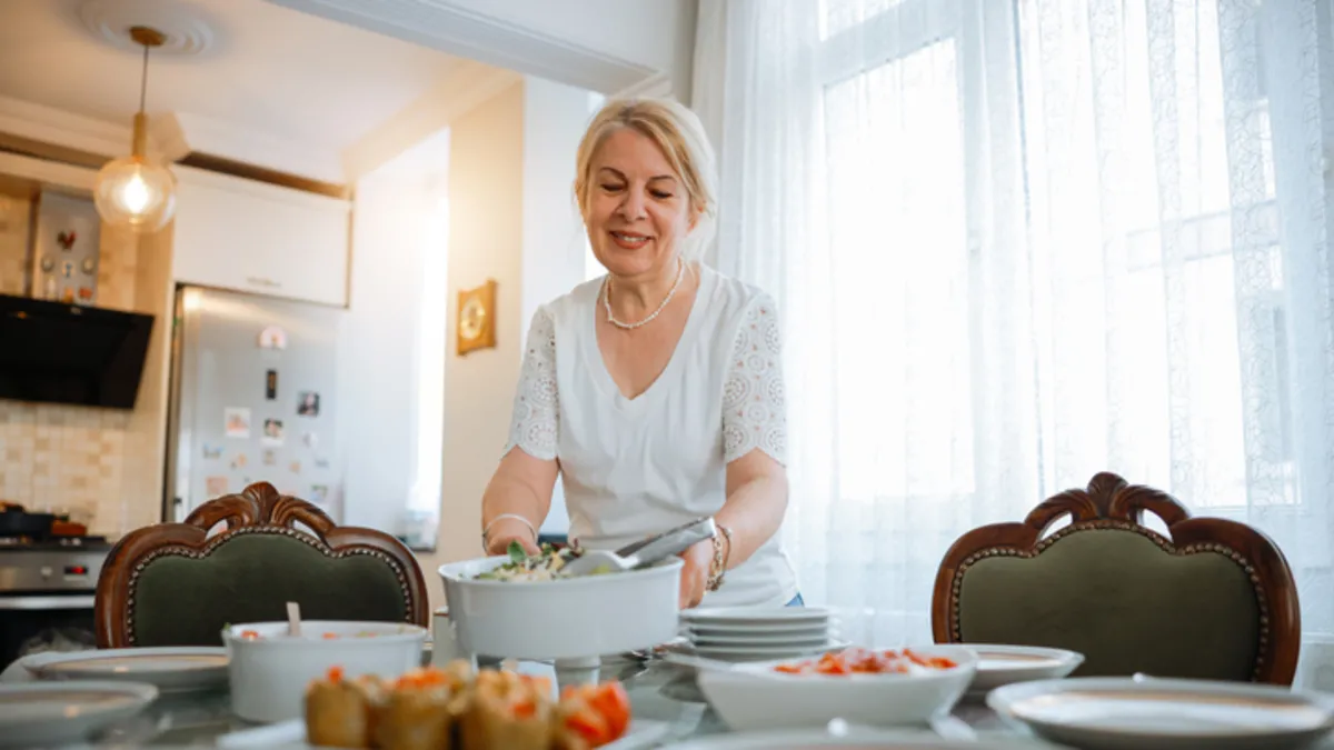 Bu akşamın menüsü hazır! Tatlısından tuzlusuna enfes lezzetlerle sofralarınızı süsleyin… Bu akşamın menüsü hazır! Tatlısından tuzlusuna enfes lezzetlerle sofralarınızı süsleyin…