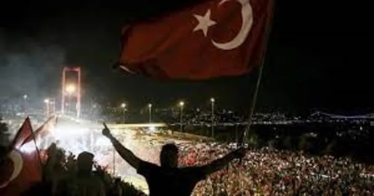AK Partili Kabaktepe’den 15 Temmuz çağrısı: Herkesi Türk bayrakları ile bekliyoruz