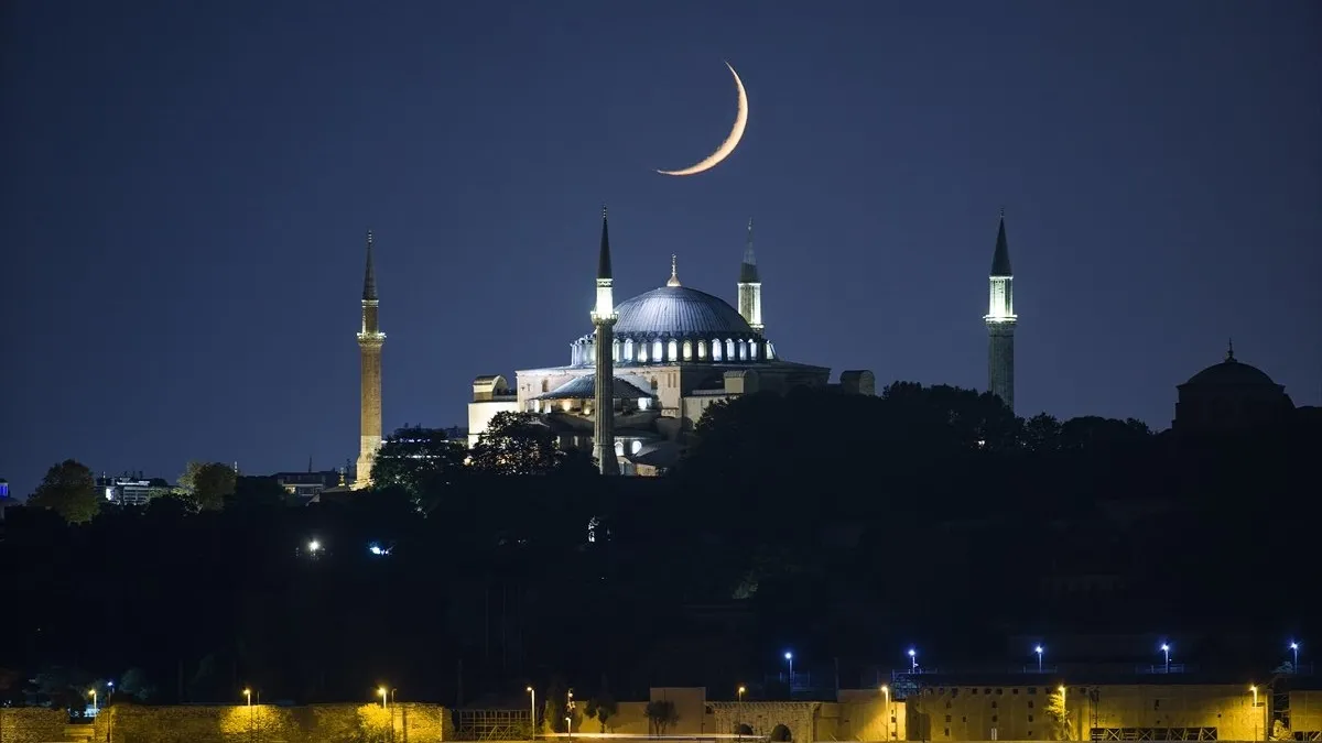 Üç aylar ne zaman başlayacak, hangi tarihte idrak edilecek? 2026-2027 Diyanet üç aylar takvimi belli oldu!