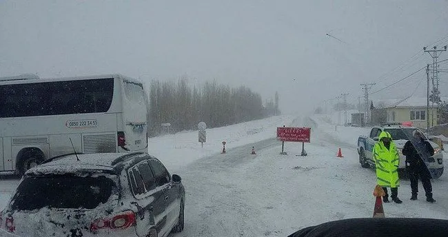 Kayseri Malatya Karayolu Arac Ulasimina Kapandi Son Dakika Haberler
