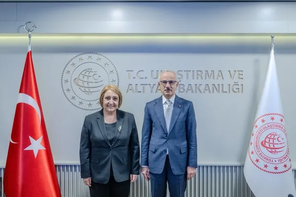 baskan-vekili-senden-ankara-cikarmasi-1-gunde-3-bakan-ile-gorustu-1792070791580.jpg