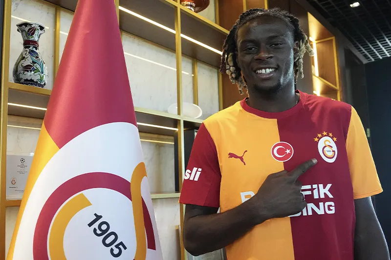 Süper Lig'de transfer rüzgarı! İşte resmen açıklanan tüm imzalar (2026-2027)