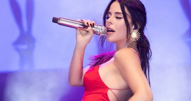 Simge’den bol sürprizli konser – Son Dakika Magazin Haberleri