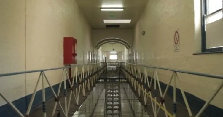 Avustralya’da kadın mahkum hücresinde tek başına doğum yaptı
