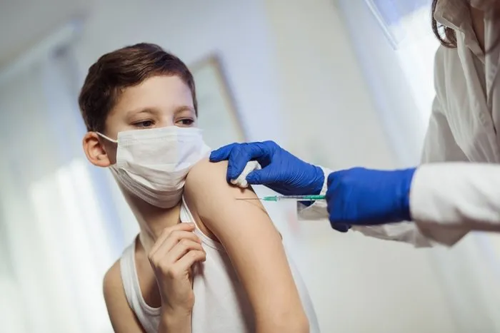 12 yaş üstü ne zaman aşı olacak, aşı sırası geldi mi? 15 yaş üstü aşı  olabiliyor mu, aşı okula gidenlere zorunlu mu olacak? 15 yaş üstü aşı  randevusu alma ekranı - Son Dakika Spor Haberleri