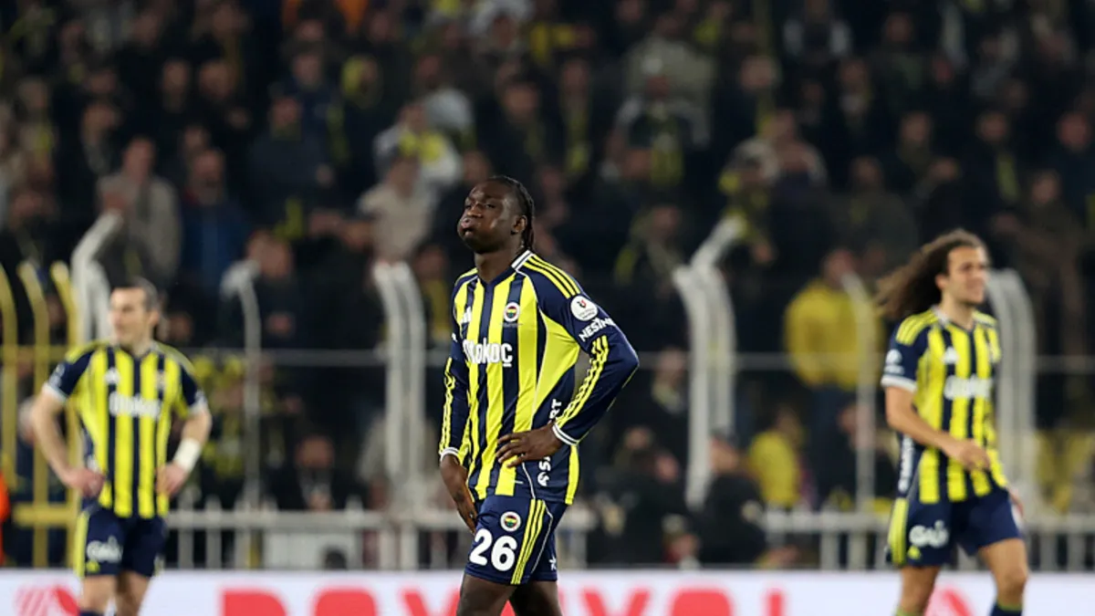 Son dakika haberi: Fenerbahçe'den şok beraberlik! Rizespor 90+8'de attı