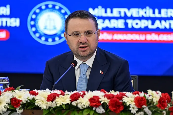 son-dakika-adalet-bakani-akin-gurlekten-avrupa-parlamentosu-tepkisi-turkiyenin-yargi-kurumlarini-hedef-almak-b-1781354794111.jpg