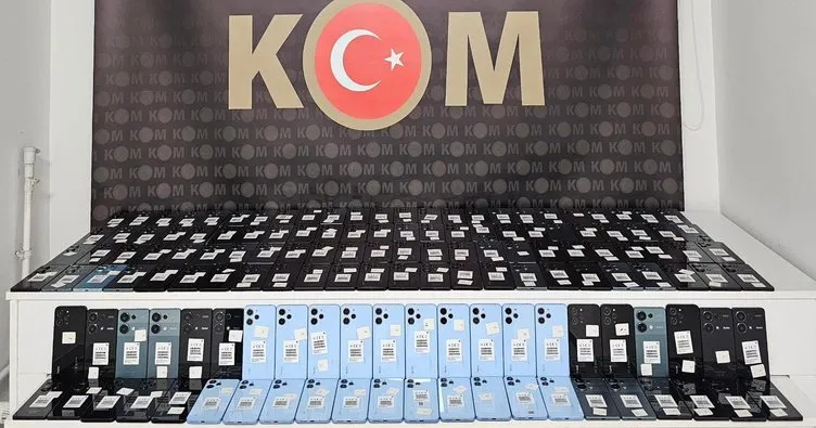 İzmit’te kaçak telefon operasyonu: 140 akıllı telefon ele geçirildi