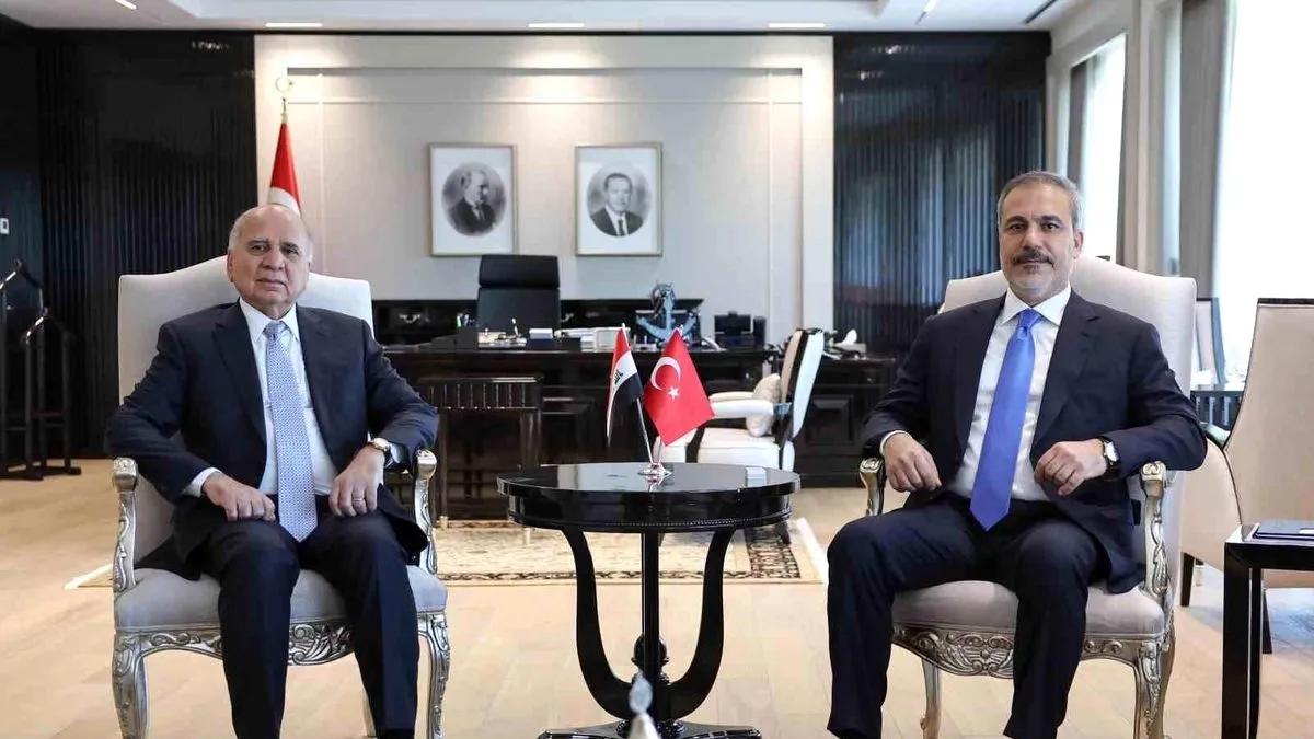 Bakan Fidan Iraklı mevkidaşı ile görüştü! Bakan Fidan Iraklı mevkidaşı ile görüştü!