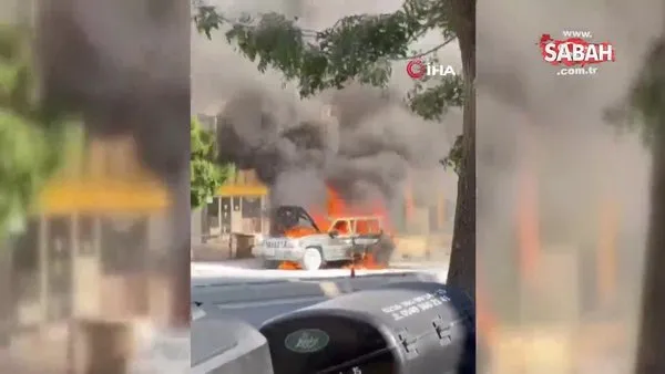 Bostancı'da korkutan araç yangını kamerada | Video
