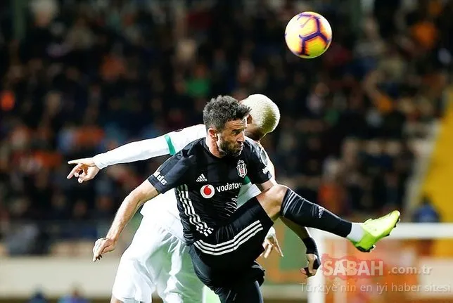 Beşiktaş forvet adaylarını belirledi! Burak Yılmaz, Oumar Niasse...