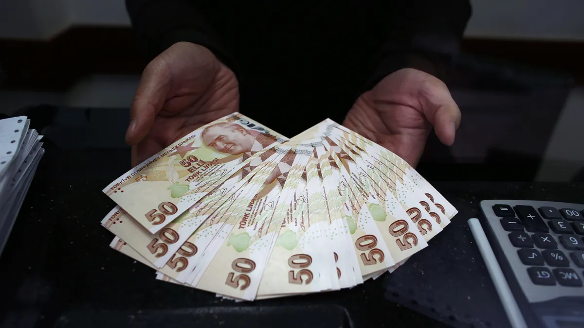 Erken emeklilik için 5 ve 8 yıl detayı! Kapsam genişledi: Fiili hizmet süresi zammı kimleri kapsıyor?