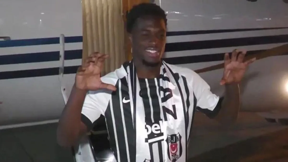 Kara kartal’a yıldız yağmuru!