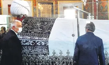 Kâbe kuşağı, Fatih’in türbesine serildi