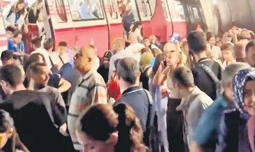 Metro raydan çıktı: 3 yaralı