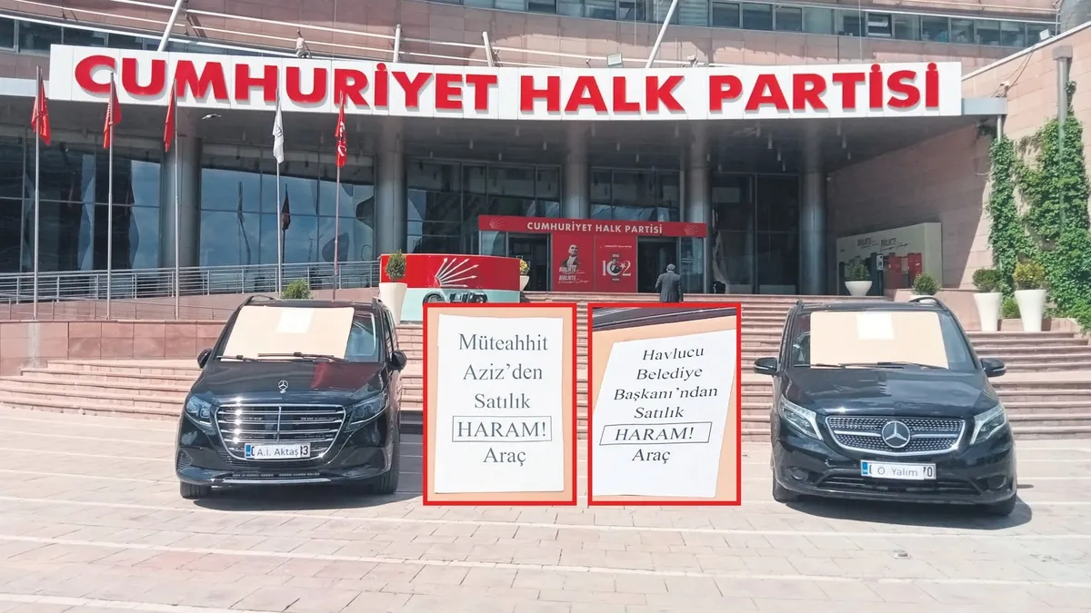 CHP’nin önünde haram araç sergisi