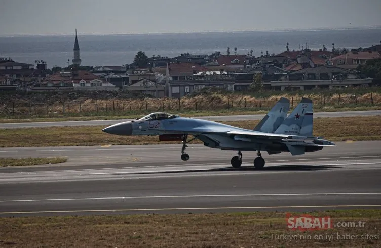 Rus uçağı Su-35 ve Be-200 İstanbul semalarında!