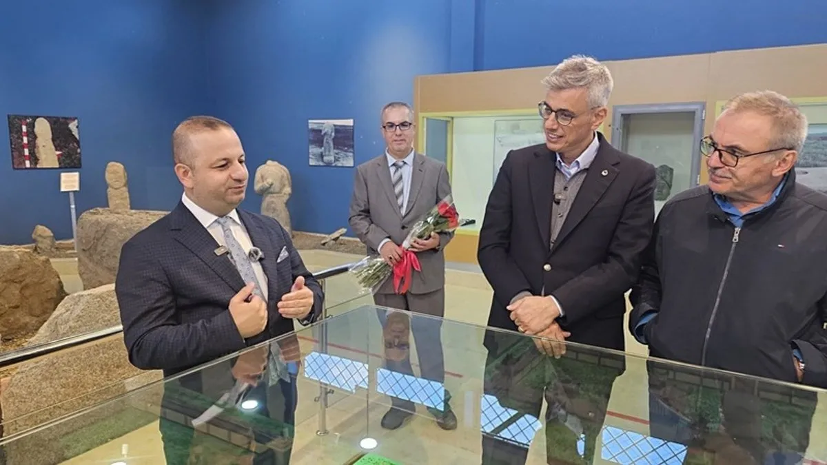 Bakan Memişoğlu, Moğolistan’ı ziyaret etti Bakan Memişoğlu, Moğolistan’ı ziyaret etti