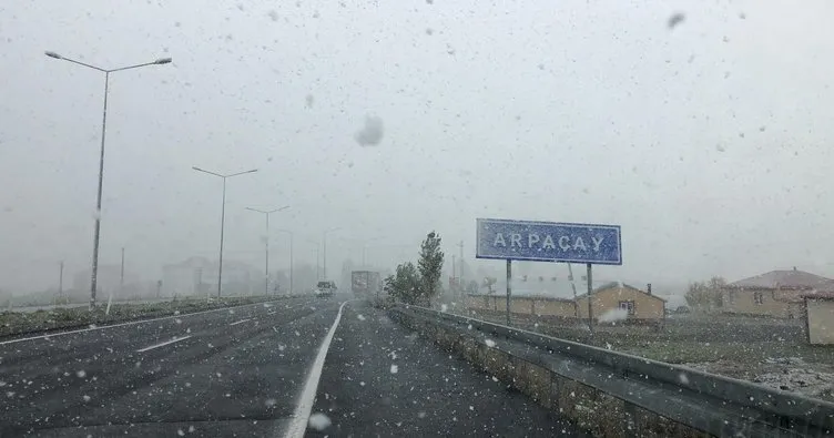 Kars Arpaçay’a kar yağdı