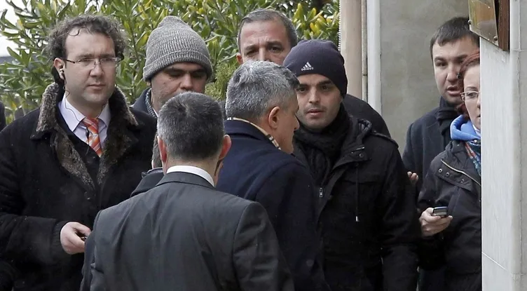 SON DAKİKA | Kaşif Kozinoğlu dosyasını açtıran iki büyük şüphe! Sır ölümde gizemli e-posta derayı: İşte dakika dakika o gece yaşananlar