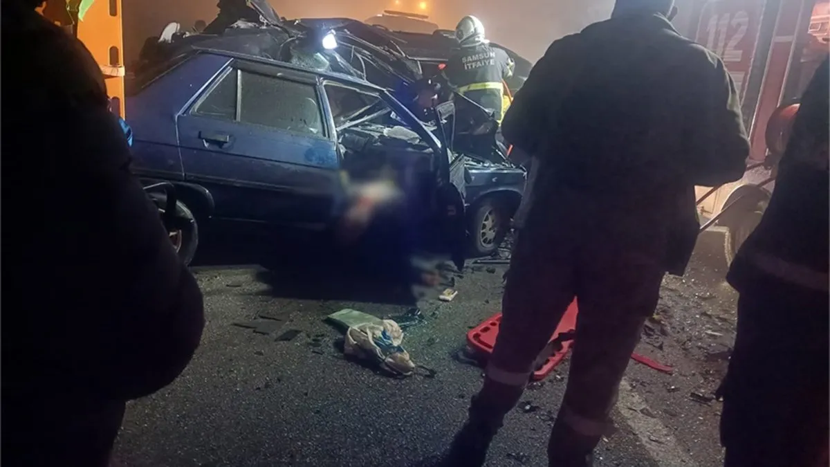 Samsun’da katliam gibi kaza! Karşı şeritten gelen araçla çarpıştı: 5 ölü