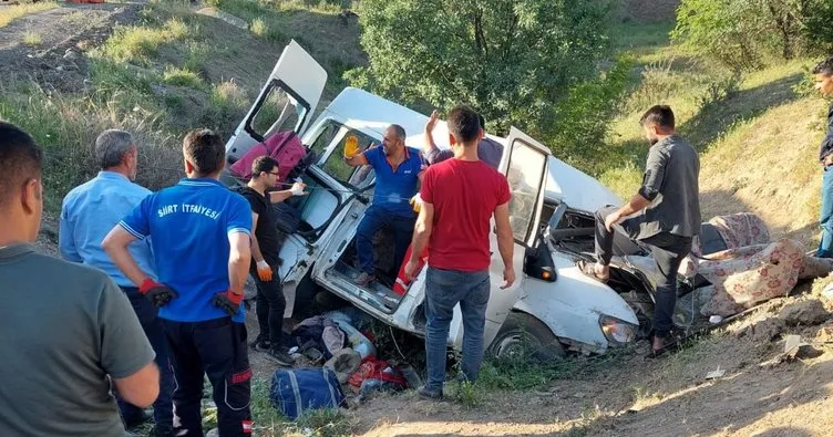 Son dakika: Siirt’te katliam gibi kaza: 4 ölü, 6 yaralı