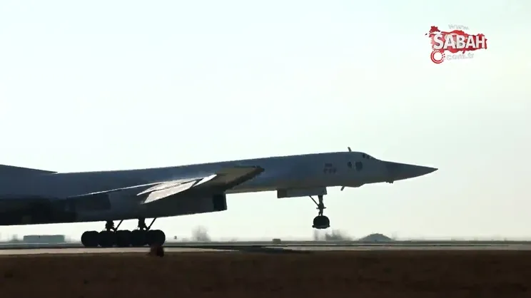 Rus bombardıman uçakları, Belarus semalarında devriye uçuşuna devam ediyor | Video