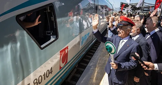 Hızlı tren rayları ülkeyi sarıyor